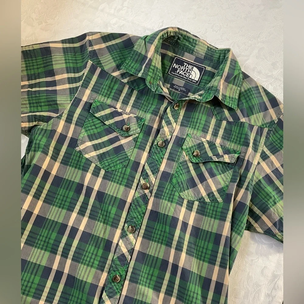 The North Face Men's Shirt Size Medium Green S/S Plaid California Heritage